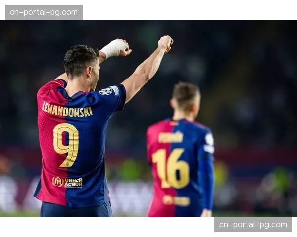 巴萨3-0马洛卡,拉什福德远射制造威胁间接创造莱万进球机会 巴萨3-0马洛卡,拉什福德远射制造威胁间接创造莱万进球机会